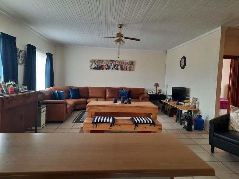 To Let 3 Bedroom Property for Rent in Oatlands North Eastern Cape